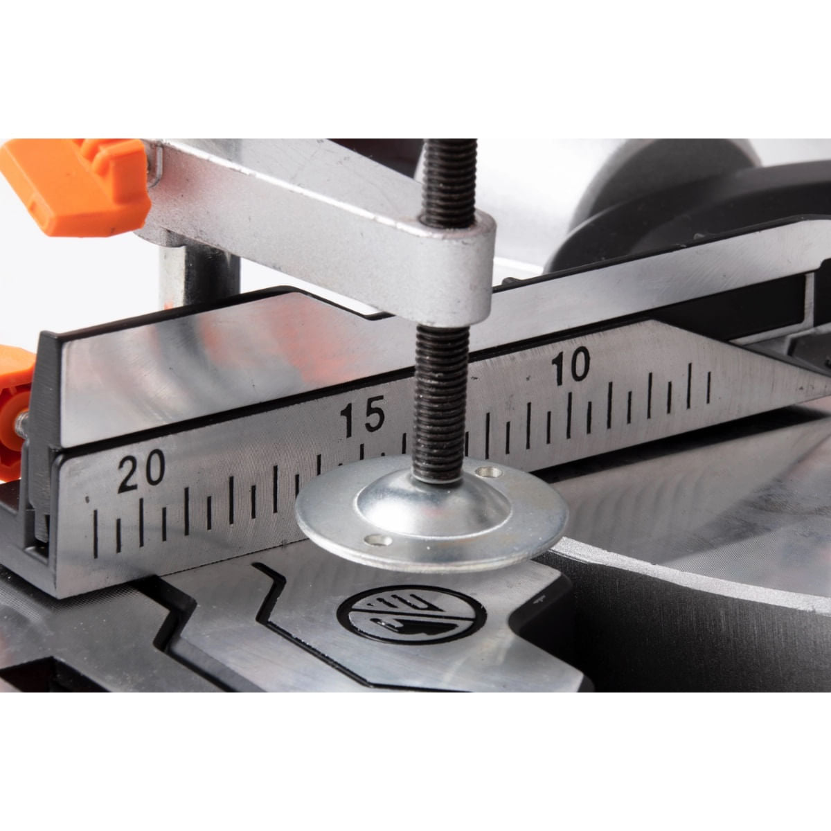 Fierastrau circular stationar cu sanie de glisare Wolfson, 2000W, 210mm, 7, atomico.ro