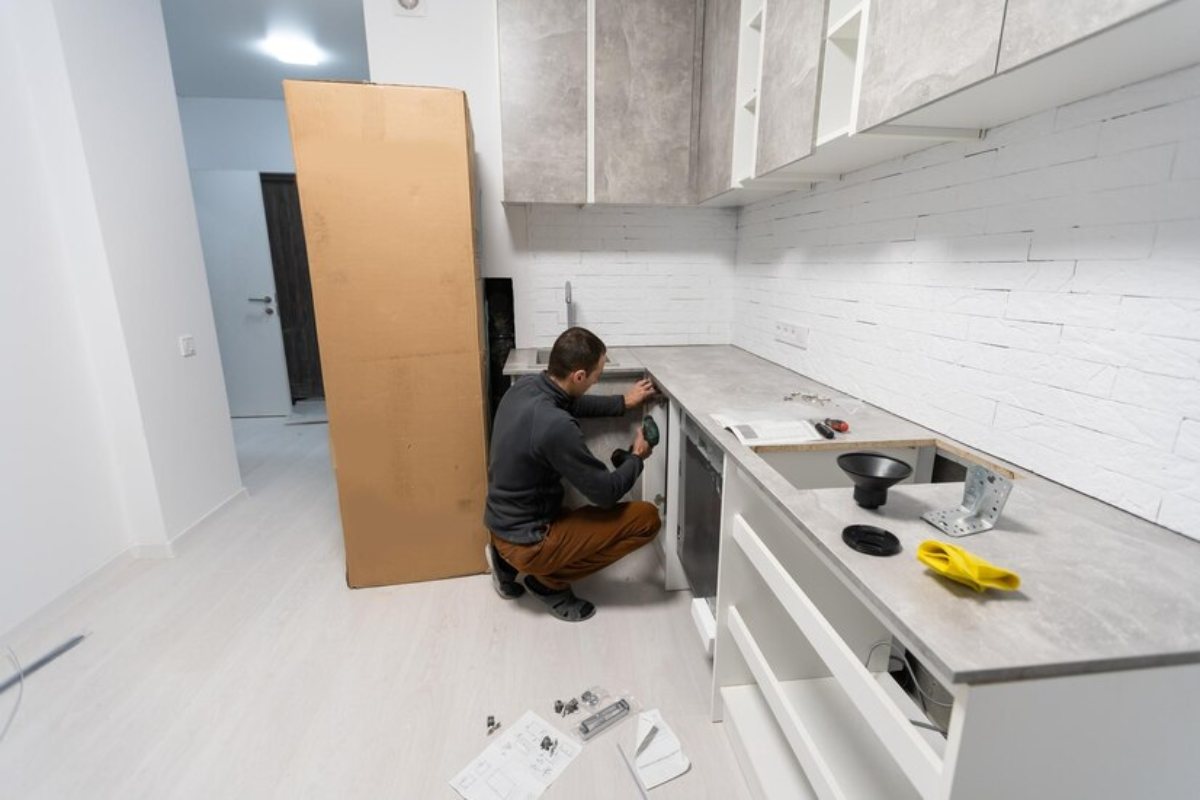 Montarea mobilei - scule necesare, pasi si idei de amplasare in functie de spatiul disponibil